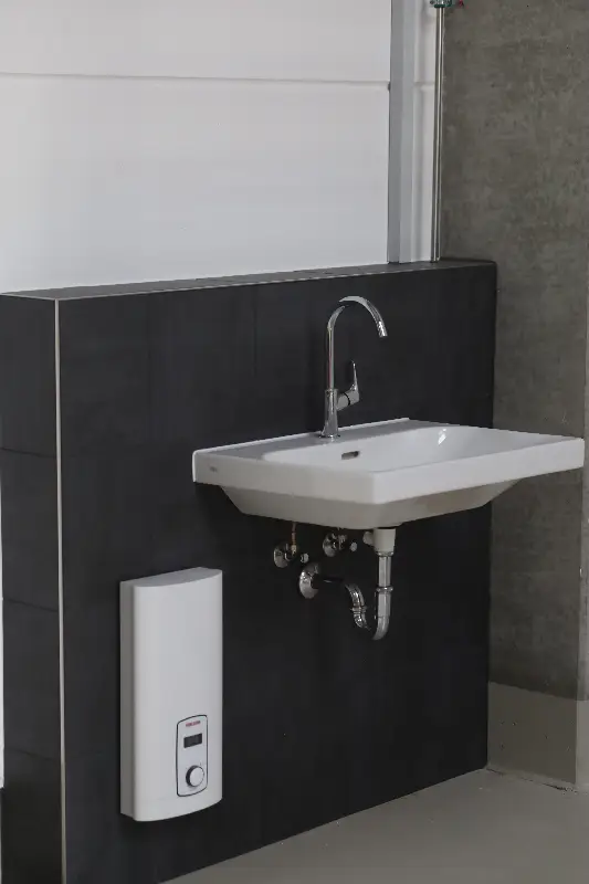 Kombination aus Glas und Klinker an der Außenfassade