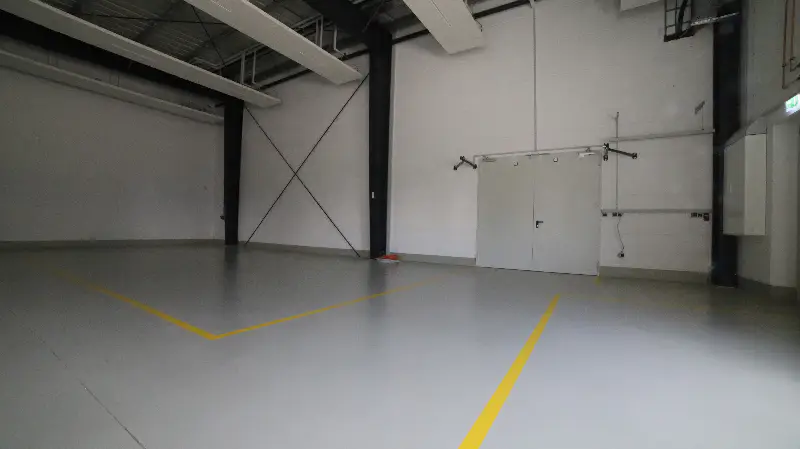 Pflegeleichte und robuste Bodenfläche im Detail